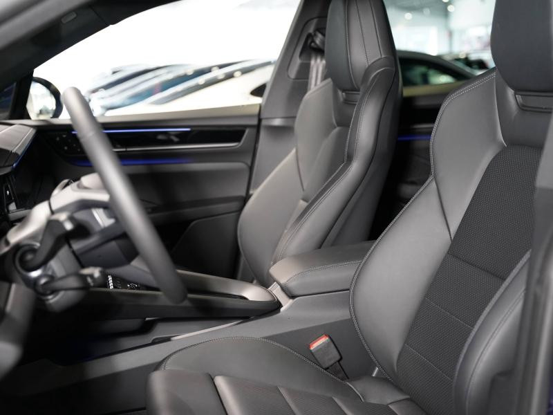 Used PORSCHE Macan 360ch MY25 2025 Bleu Gentiane métallisé € 88900 in Lesménils