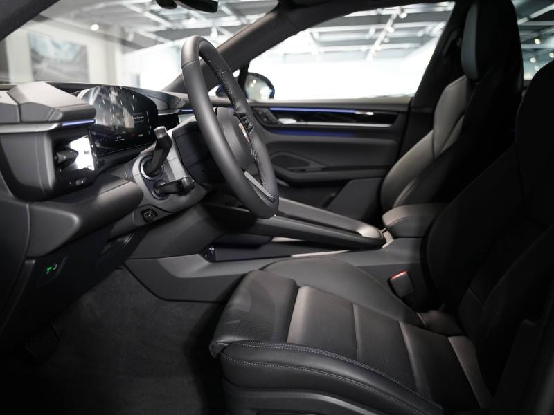 Used PORSCHE Macan 360ch MY25 2025 Bleu Gentiane métallisé € 88900 in Lesménils