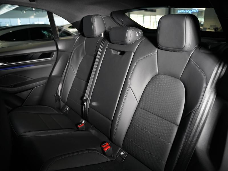 Used PORSCHE Macan 360ch MY25 2025 Bleu Gentiane métallisé € 88900 in Lesménils