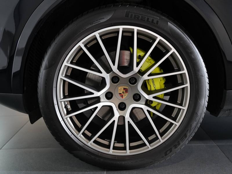 Used PORSCHE Cayenne 3.0 V6 462ch E-Hybrid Platinum Edition 2022 Noir € 72900 in Lesménils
