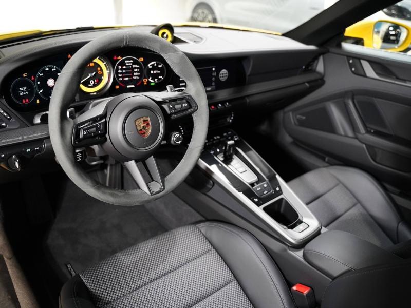 Used PORSCHE 911 Coupe 3.0 450ch S PDK 2025 Jaune Racing € 179900 in Lesménils