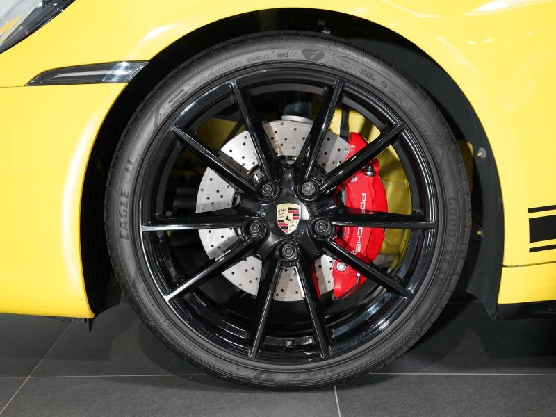 Used PORSCHE 911 Coupe 3.0 450ch S PDK 2025 Jaune Racing € 179900 in Lesménils