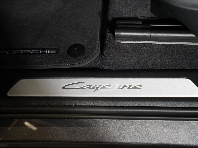 Occasion PORSCHE Cayenne 3.0 V6 470ch E-Hybrid 2025  129900 € à Lesménils