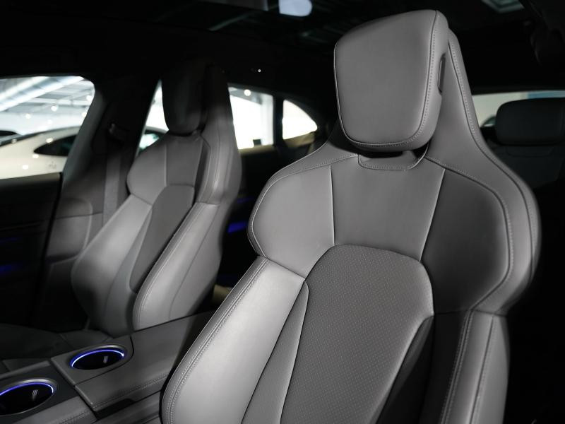 Occasion PORSCHE Taycan Cross Turismo 476ch 4 2023 Bleu Glacé métallisé 79900 € à Lesménils