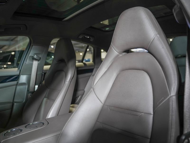 Occasion PORSCHE Panamera 3.0 V6 462ch 4 E-Hybrid 2018 Blanc Carrara 69900 € à Lesménils