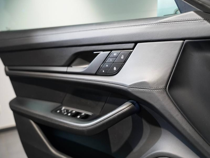 Used PORSCHE Taycan 476ch avec batterie performance plus MY22 2022 Gris Dolomite métallisé € 58900 in Lesménils