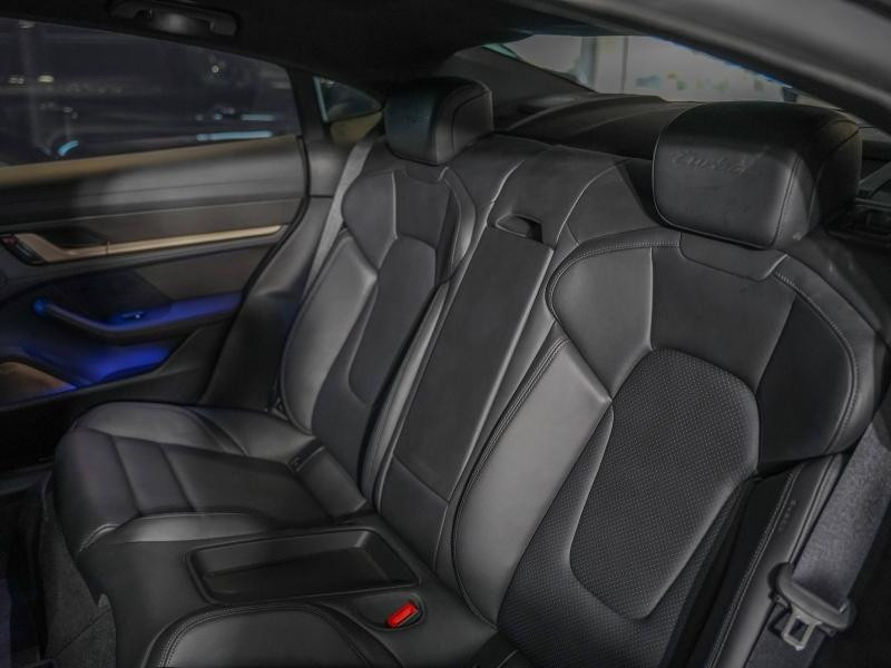 Used PORSCHE Taycan 761ch Turbo S MY21 2021 Bleu Gentiane métallisé € 89900 in Lesménils