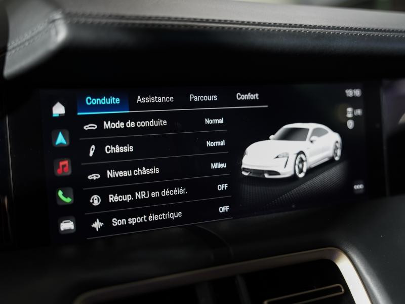 Used PORSCHE Taycan 761ch Turbo S MY21 2021 Bleu Gentiane métallisé € 89900 in Lesménils