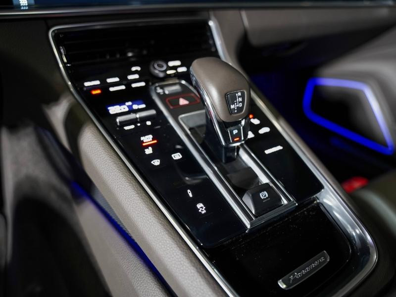 Occasion PORSCHE Panamera 3.0 V6 462ch 4 E-Hybrid 2018 Blanc Carrara 69900 € à Lesménils