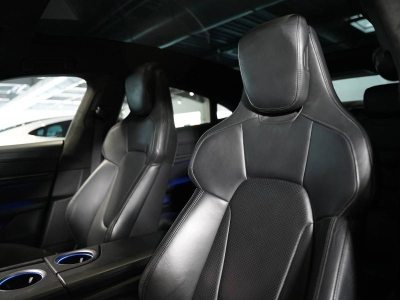 Used PORSCHE Taycan 680ch Turbo MY21 2021 Blanc Carrara métallisé € 69900 in Lesménils