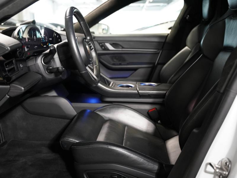 Used PORSCHE Taycan 680ch Turbo MY21 2021 Blanc Carrara métallisé € 69900 in Lesménils