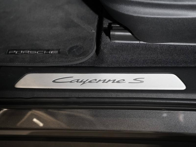 Used PORSCHE Cayenne Coupé 3.0 V6 519ch S E-Hybrid 2024 Gris Quartzite Métallisée € 104900 in Lesménils