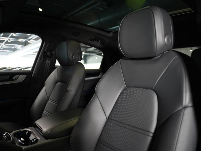 Occasion PORSCHE Cayenne Coupé 3.0 V6 470ch E-Hybrid 2025 Gris Quartzite Métallisée 127900 € à Lesménils