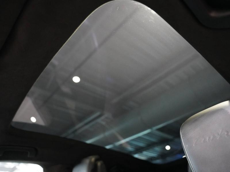 Used PORSCHE Taycan 680ch Turbo MY21 2021 Blanc Carrara métallisé € 69900 in Lesménils