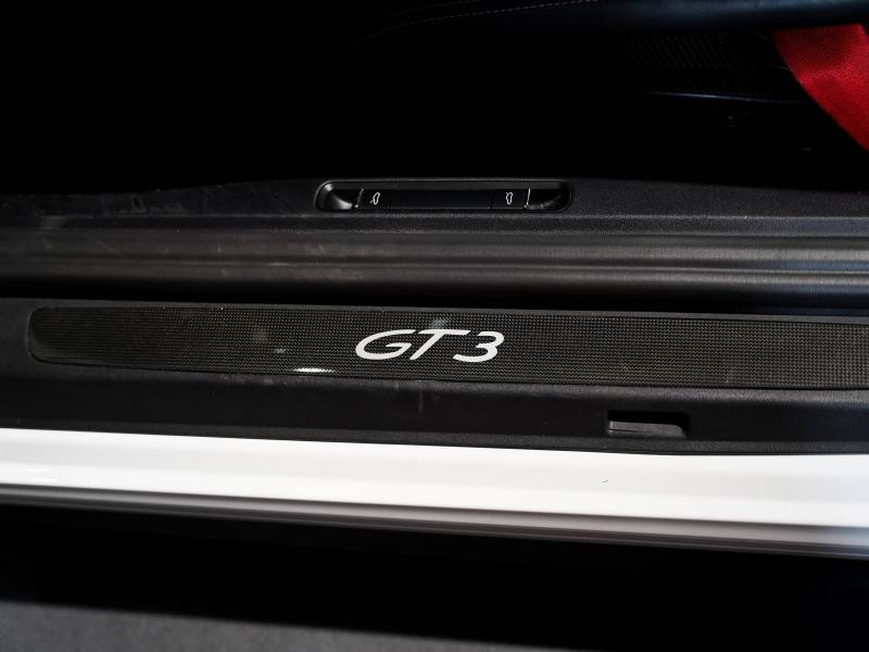 Used PORSCHE 911 Coupe GT3 2014 Blanc € 119900 in Lesménils