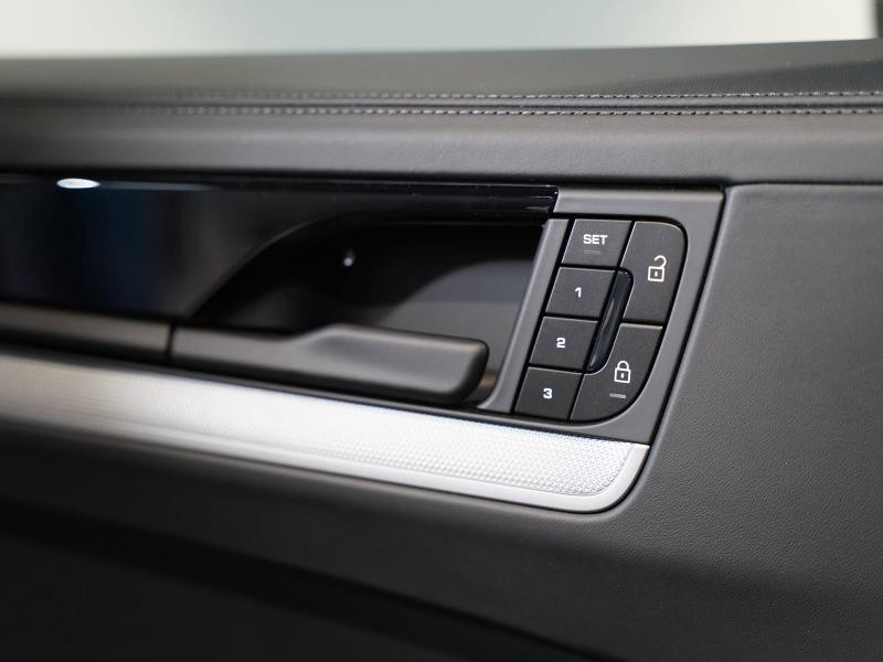 Occasion PORSCHE Cayenne Coupé 3.0 V6 470ch E-Hybrid 2025 Gris Quartzite Métallisée 127900 € à Lesménils