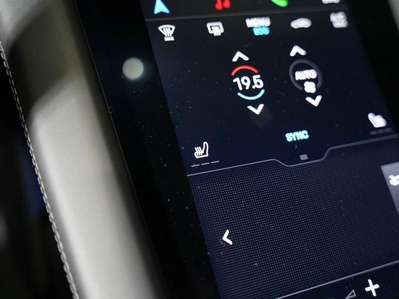 Occasion PORSCHE Taycan 598ch 4S avec batterie performance plus 2024 Craie 119900 € à Lesménils