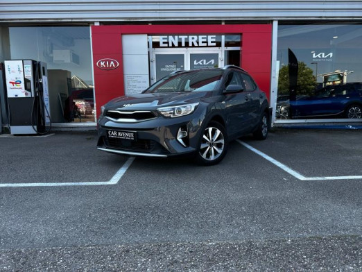 Used KIA Stonic 1.0 T-GDi 120ch MHEV Active iBVM6 Garantie 04-2029 2022 Blanc € 17,990 in Metz