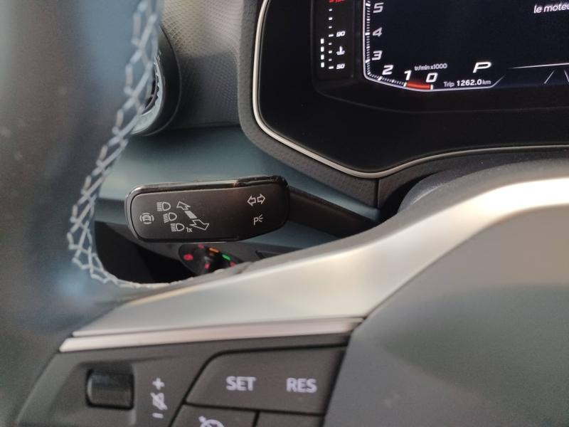 Occasion SEAT Arona 1.0 TSI 110ch Xperience DSG7 GARANTIE  12 MOIS 2022 Gris 20990 € à Metz