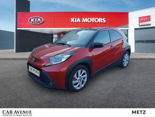Used TOYOTA Aygo X 1.0 VVT-i 72ch Design  Garantie 12 mois 2022 Bi-Ton Rouge Piment premium/Toit noir € 14,290 in Metz