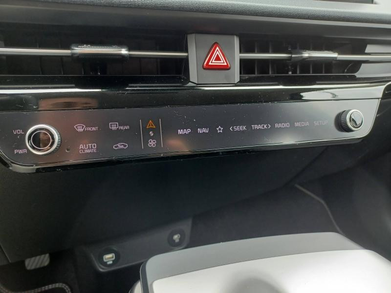 Occasion KIA EV6 229ch Air Active 2WD GPS CLIM CAMERA CARPLAY GARANTIE 12-2028 2021 Blanc Glacier métallisé 27990 € à Metz