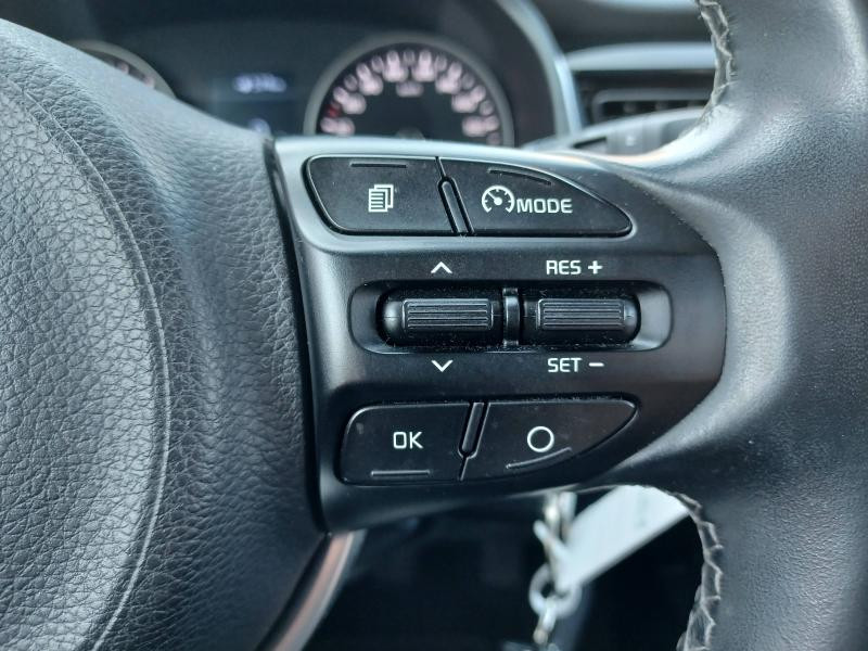 Occasion KIA Stonic 1.0 T-GDi 120ch MHEV Active iBVM6 GARANTIE 07-2028 2021 Gris Magnétique métallisé 13990 € à Metz