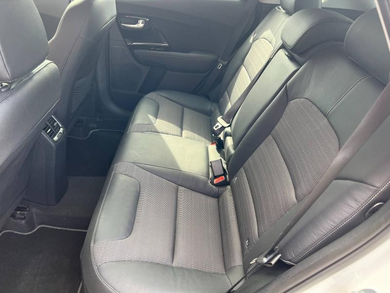 Occasion KIA Niro 1.6 GDi 105ch ISG + électrique 43.5ch Active Business DCT6 garantie 12 mois 2017 Blanc Sensation 15990 € à Metz