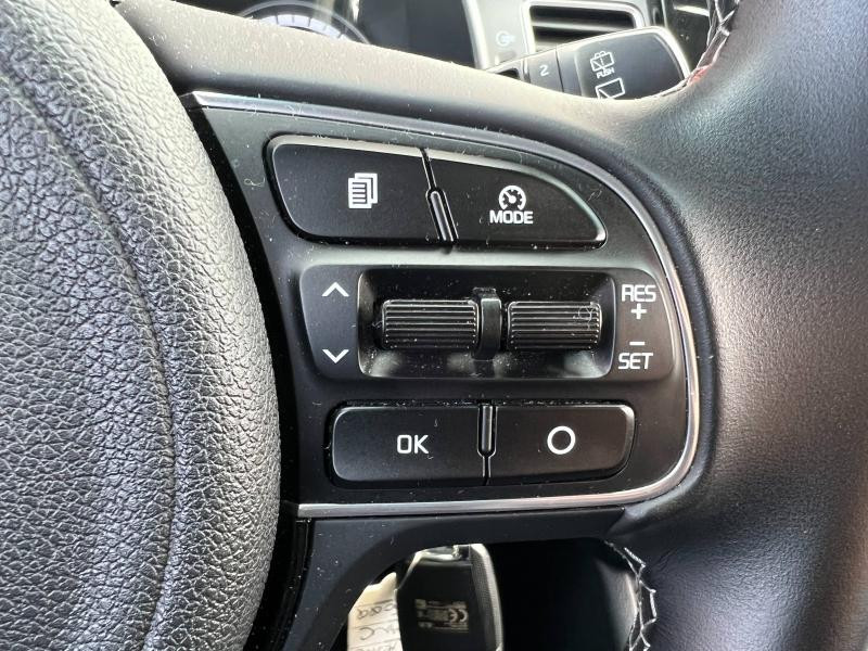 Occasion KIA Niro 1.6 GDi 105ch ISG + électrique 43.5ch Active Business DCT6 garantie 12 mois 2017 Blanc Sensation 15990 € à Metz