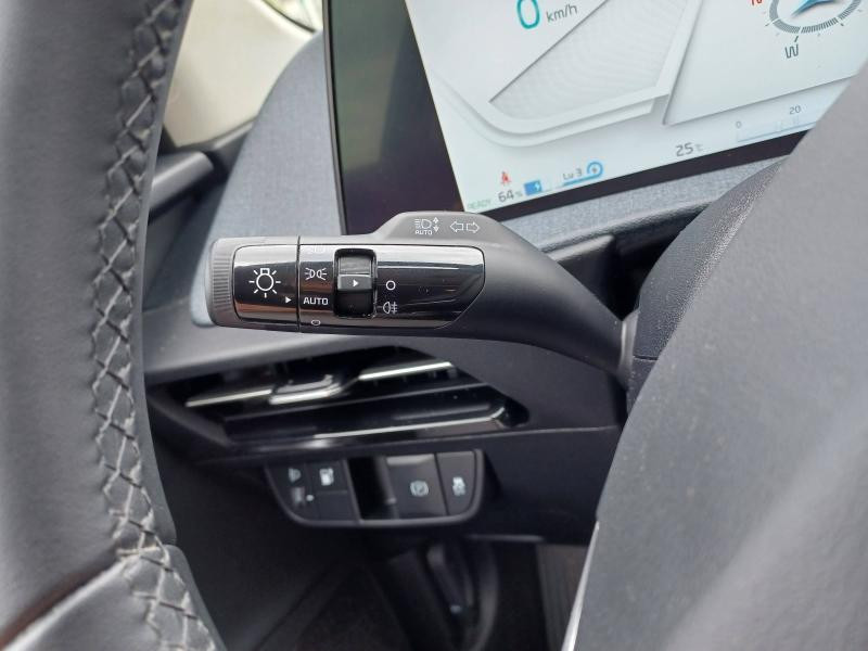 Occasion KIA EV6 229ch Air Active 2WD GPS CLIM CAMERA CARPLAY GARANTIE 12-2028 2021 Blanc Glacier métallisé 27990 € à Metz