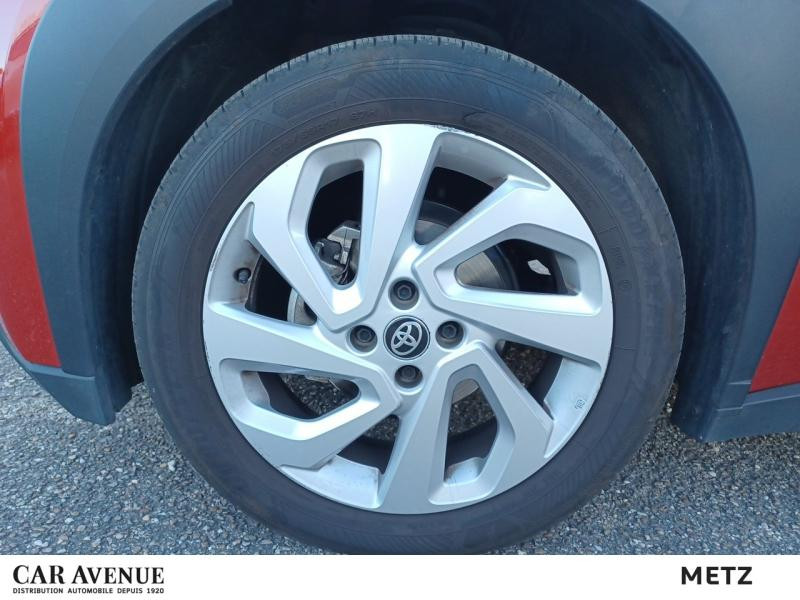 Used TOYOTA Aygo X 1.0 VVT-i 72ch Design  Garantie 12 mois 2022 Bi-Ton Rouge Piment premium/Toit noir € 14290 in Metz