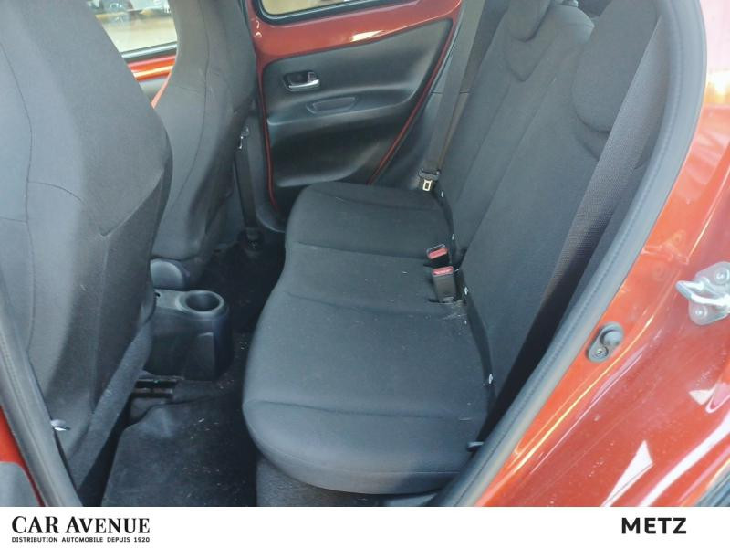 Used TOYOTA Aygo X 1.0 VVT-i 72ch Design  Garantie 12 mois 2022 Bi-Ton Rouge Piment premium/Toit noir € 14290 in Metz