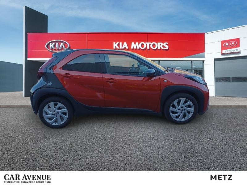 Used TOYOTA Aygo X 1.0 VVT-i 72ch Design  Garantie 12 mois 2022 Bi-Ton Rouge Piment premium/Toit noir € 14290 in Metz