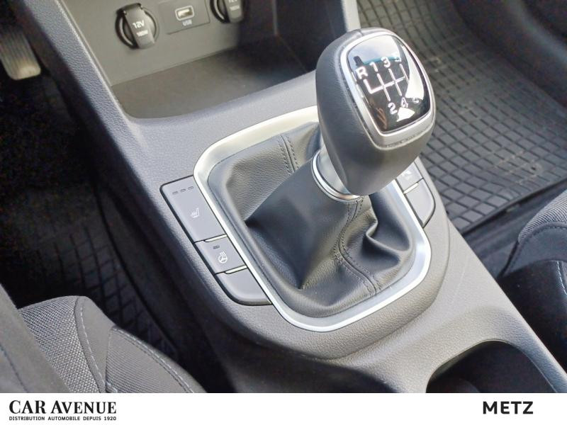 Occasion HYUNDAI i30 1.0 T-GDi 120ch Hybrid 48V Creative Garantie 12 mois 2024 Teal Blue Métal 18290 € à Metz