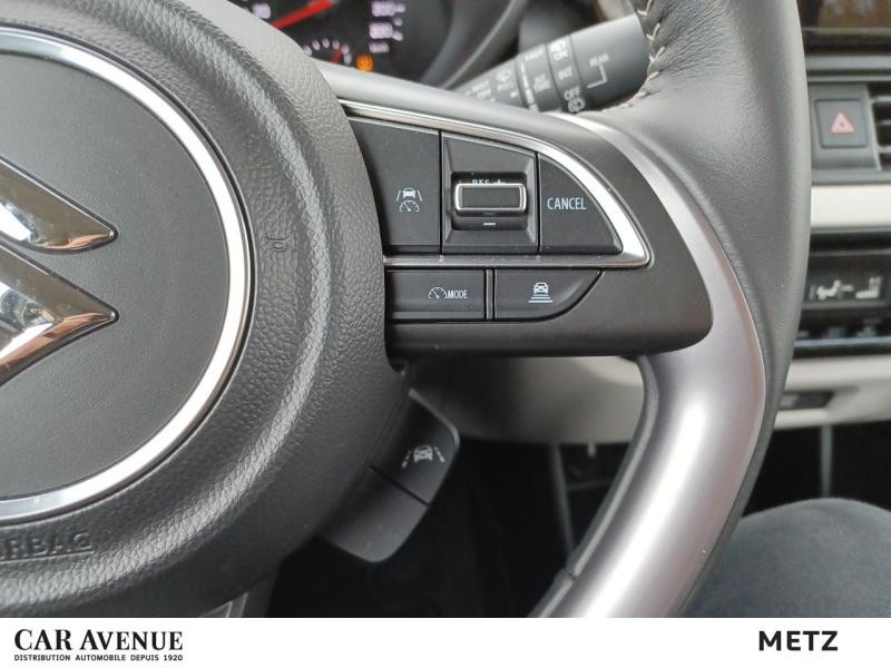 Occasion SUZUKI Swift 1.2 Hybrid 83ch Pack Auto GARANTIE 12 MOIS 2025 Super Black Pearl Metal 16990 € à Metz