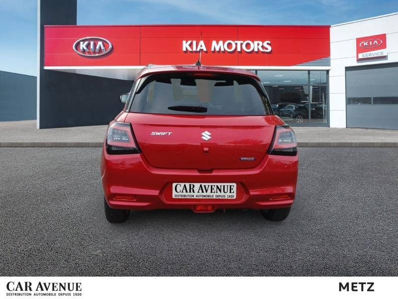 Occasion SUZUKI Swift 1.2 Hybrid 83ch Pack Auto GARANTIE 12 MOIS 2025 Burning Red Pearl Metal 16990 € à Metz