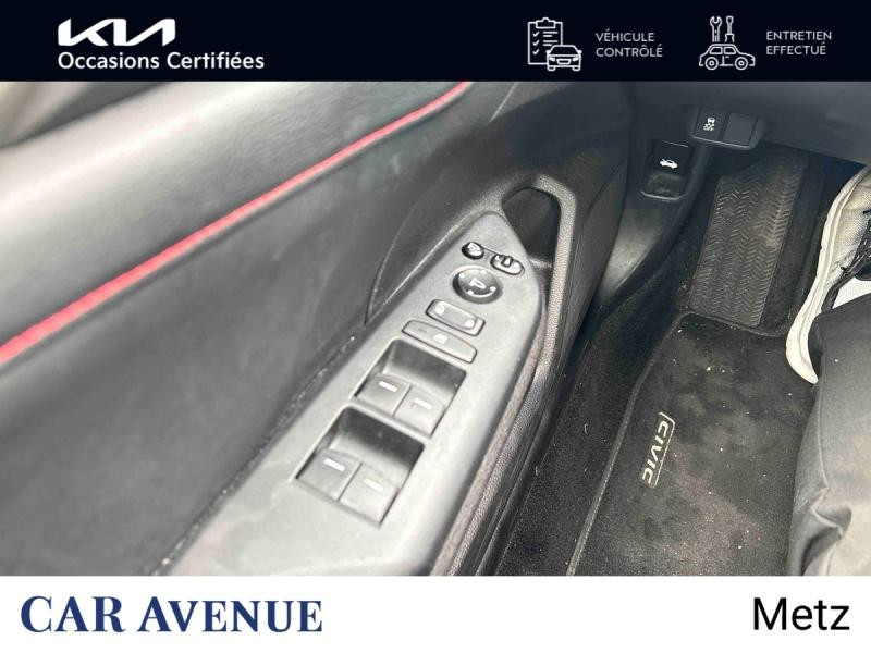 Used HONDA Civic 1.0 i-VTEC 126ch Dynamic 5p GARANTIE 12 MOIS 2020 Blanc Orchidé Nacré € 16390 in Metz