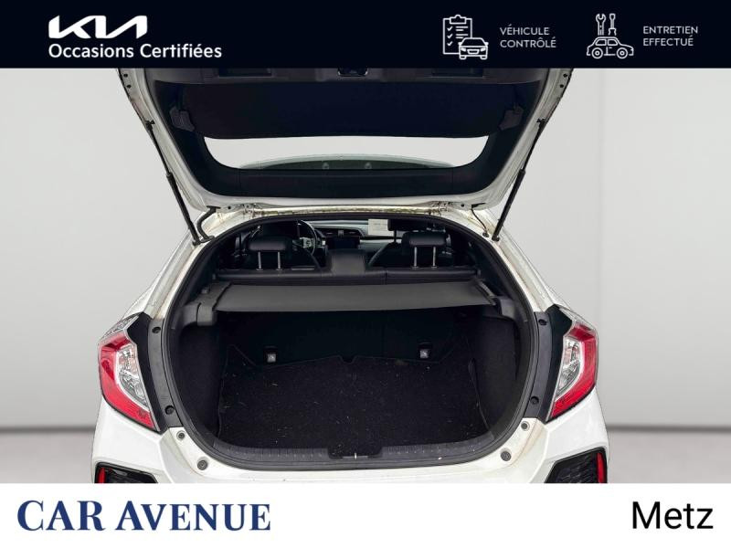 Used HONDA Civic 1.0 i-VTEC 126ch Dynamic 5p GARANTIE 12 MOIS 2020 Blanc Orchidé Nacré € 16390 in Metz