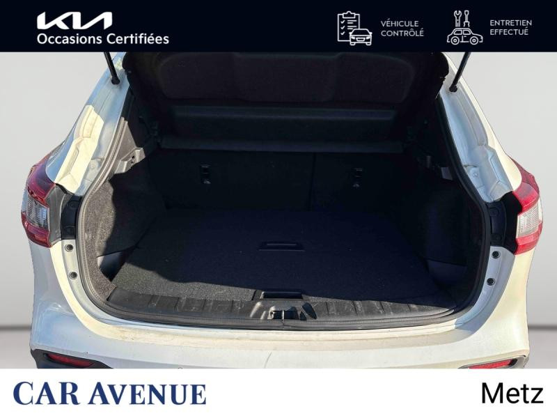 Used NISSAN Qashqai 1.5 dCi 115ch N-Connecta DCT 2019 Euro6-EVAP GARANTIE 12 MOIS 2019 Blanc Lunaire € 15990 in Metz