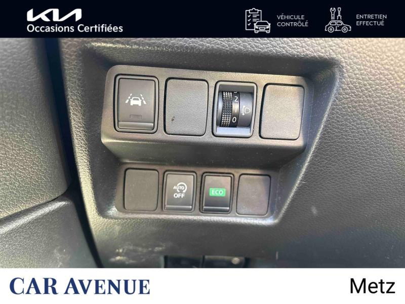 Used NISSAN Qashqai 1.5 dCi 115ch N-Connecta DCT 2019 Euro6-EVAP GARANTIE 12 MOIS 2019 Blanc Lunaire € 15990 in Metz