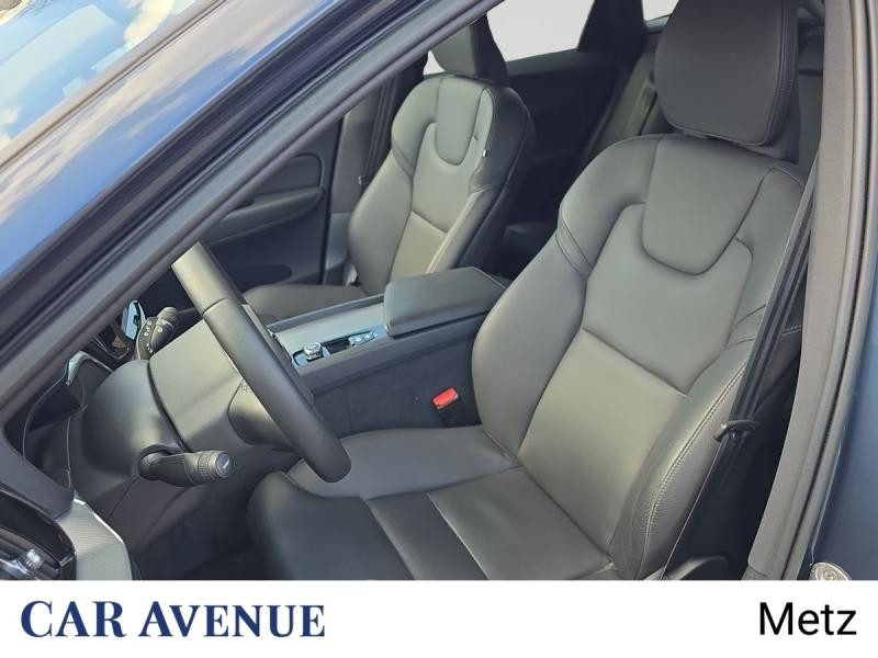 Occasion VOLVO XC60 B4 197ch Plus Style Dark Geartronic 2022 Bleu Denim Métallisé 36990 € à Metz