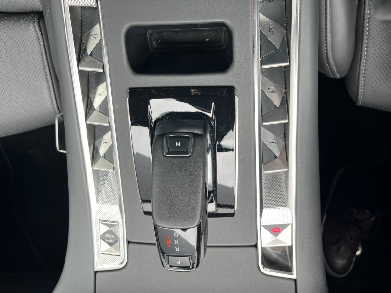 Used DS DS 7 Crossback PureTech 225ch Grand Chic Automatique CLIM GPS GARANTIE 12 MOIS 2018 Gris Artense (M) € 19990 in Forbach