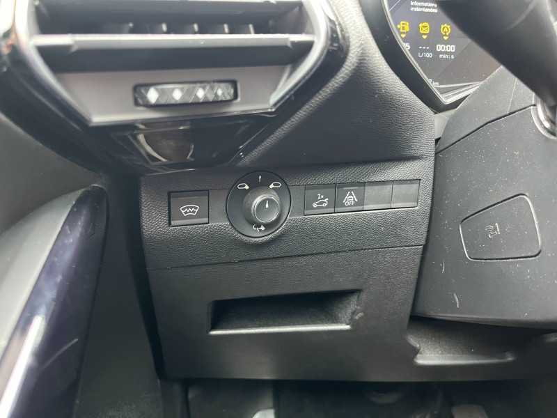 Used DS DS 7 Crossback PureTech 225ch Grand Chic Automatique CLIM GPS GARANTIE 12 MOIS 2018 Gris Artense (M) € 19990 in Forbach