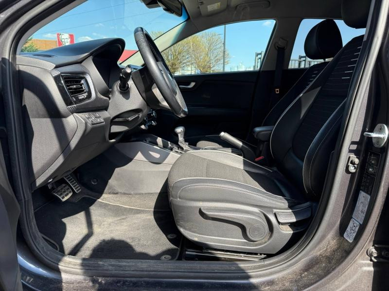 Occasion KIA Rio 1.0 T-GDI 120ch GT Line Premium DCT 7 garantie 01-2028 2021 Gris Galène 16990 € à Forbach