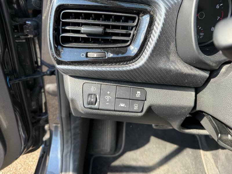 Occasion KIA Rio 1.0 T-GDI 120ch GT Line Premium DCT 7 garantie 01-2028 2021 Gris Galène 16990 € à Forbach