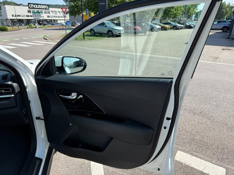 Occasion KIA e-Niro Premium 204ch GARANTIE 05-2028 2021 Blanc 21990 € à Forbach