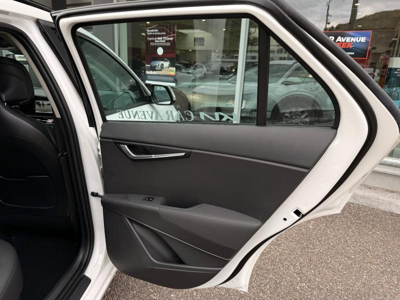 Occasion KIA Niro 1.6 GDi 129ch HEV Active DCT6 2025 Blanc Nacré 31990 € à Forbach