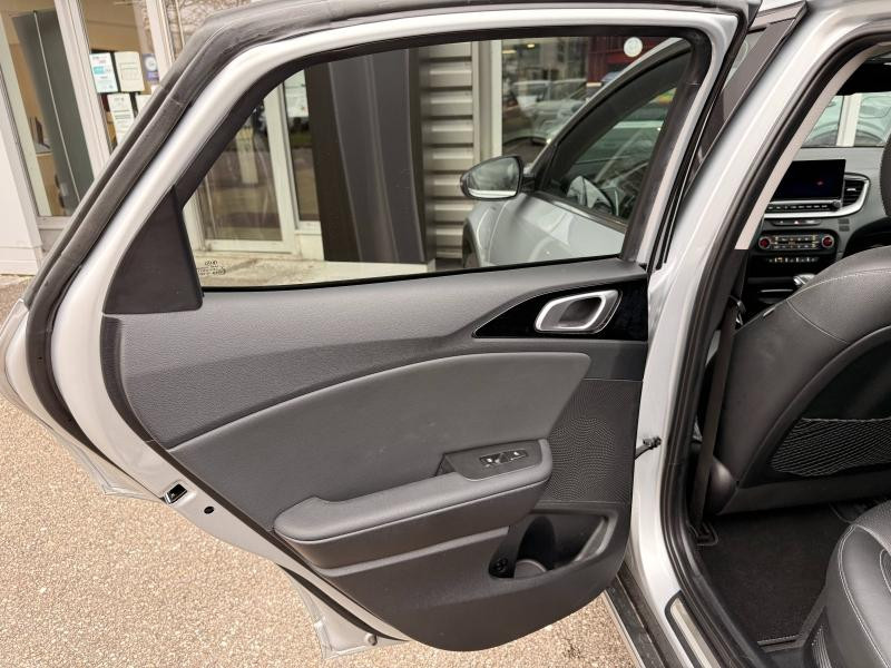 Occasion KIA XCeed 1.6 GDi 105ch + Plug-In 60.5ch Premium DCT6 GARANTIE 12-2027 2020 Gris Acier métallisé 19490 € à Forbach