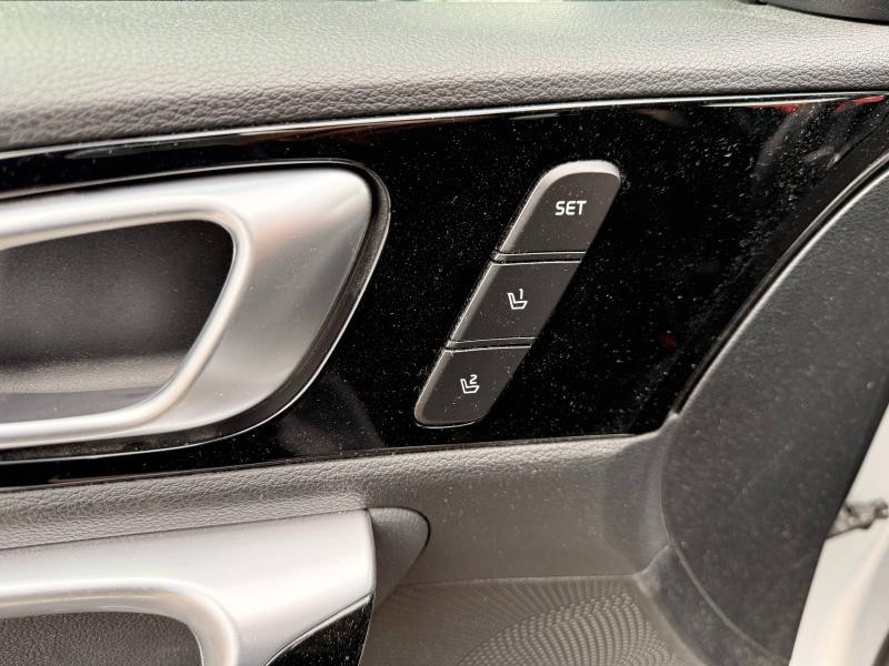 Occasion KIA XCeed 1.6 GDi 105ch + Plug-In 60.5ch Premium DCT6 GARANTIE 12-2027 2020 Gris Acier métallisé 19490 € à Forbach