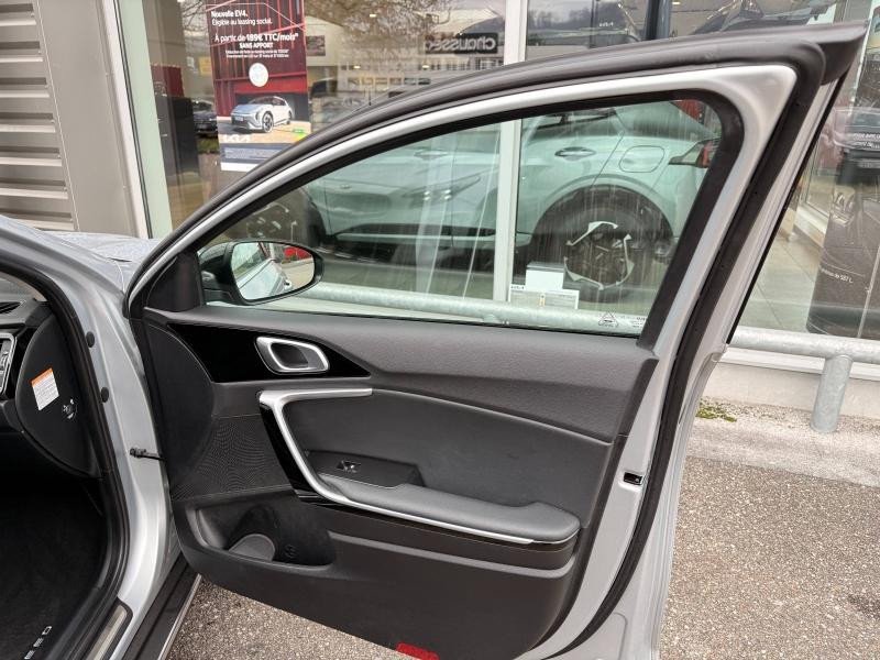 Occasion KIA XCeed 1.6 GDi 105ch + Plug-In 60.5ch Premium DCT6 GARANTIE 12-2027 2020 Gris Acier métallisé 19490 € à Forbach