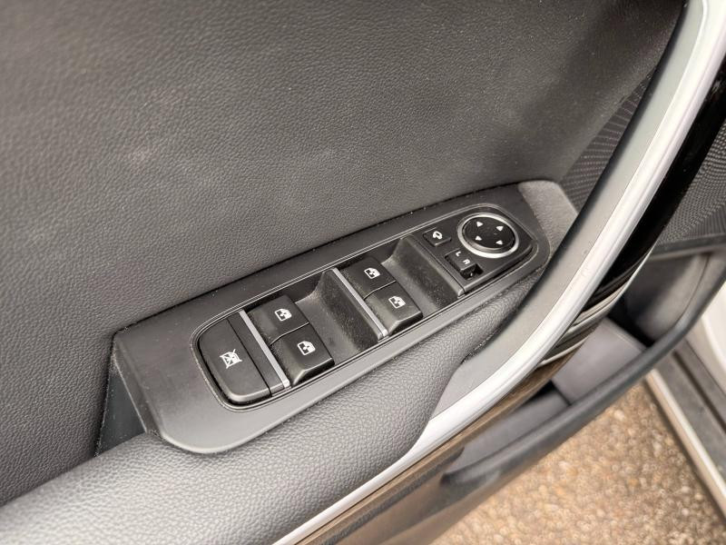 Occasion KIA XCeed 1.6 GDi 105ch + Plug-In 60.5ch Premium DCT6 GARANTIE 12-2027 2020 Gris Acier métallisé 19490 € à Forbach